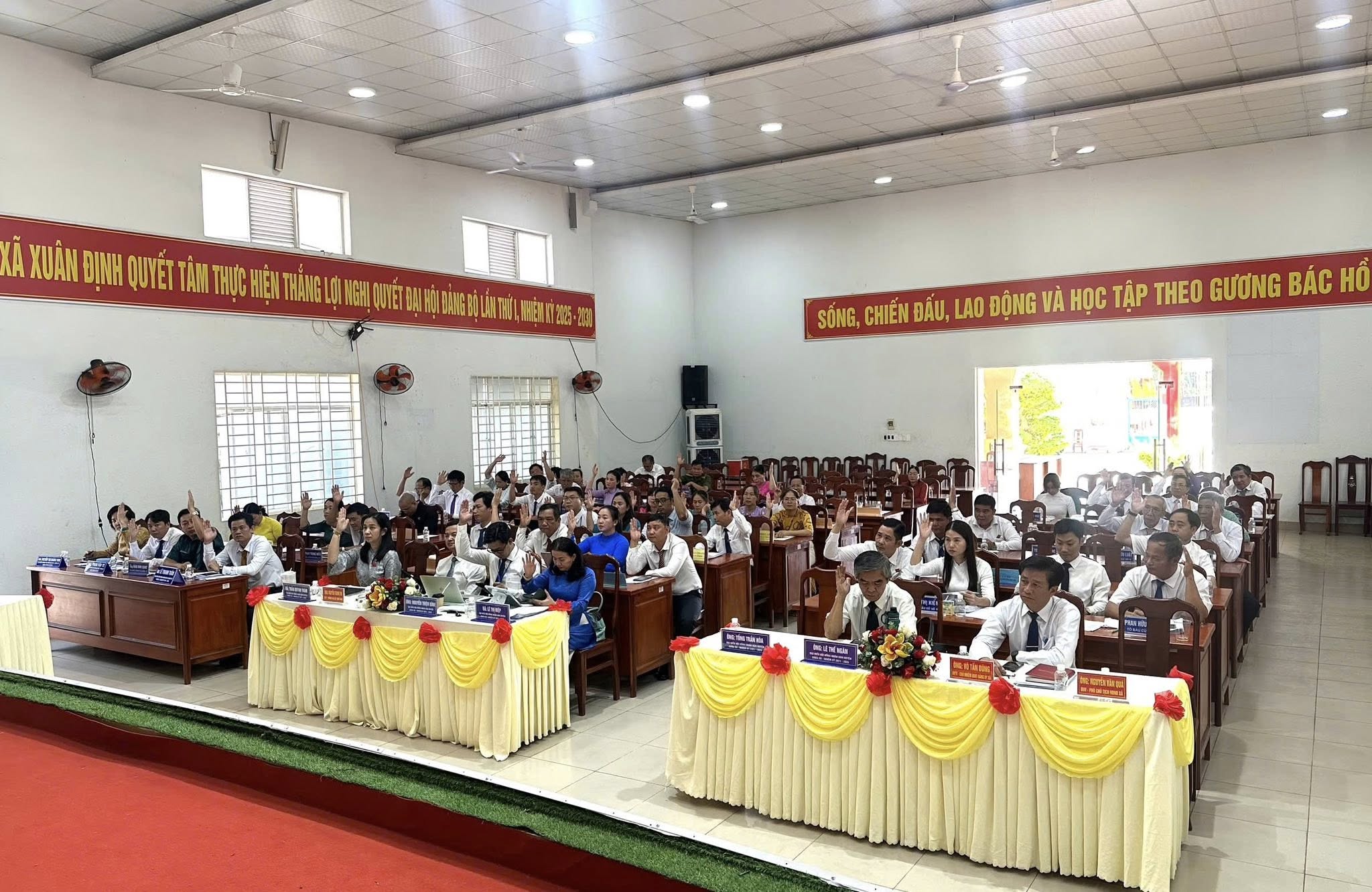 Xuân Định tổ chức Kỳ họp thứ 6 HĐND xã khóa VI