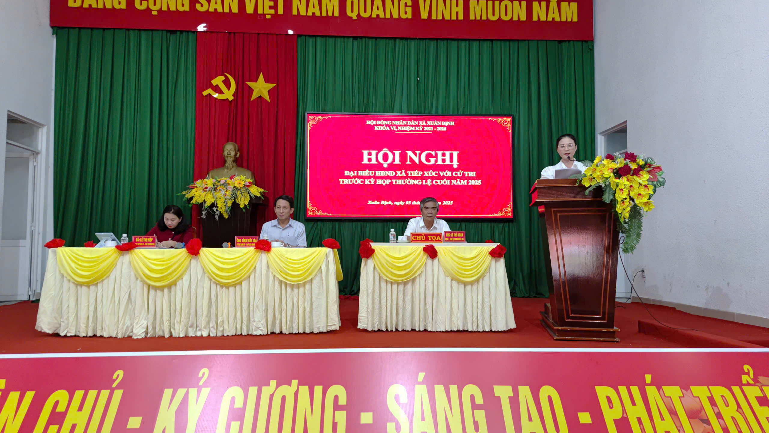 Hội nghị đại biểu HĐND xã tiếp xúc cử tri trước kỳ họp thường lệ cuối năm 2025