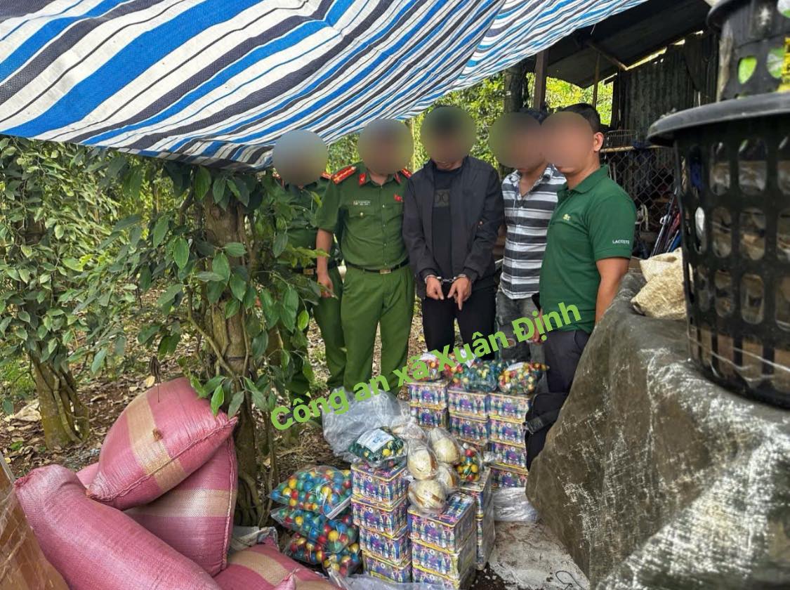 Công an xã Xuân Định bắt người phạm tội quả tang