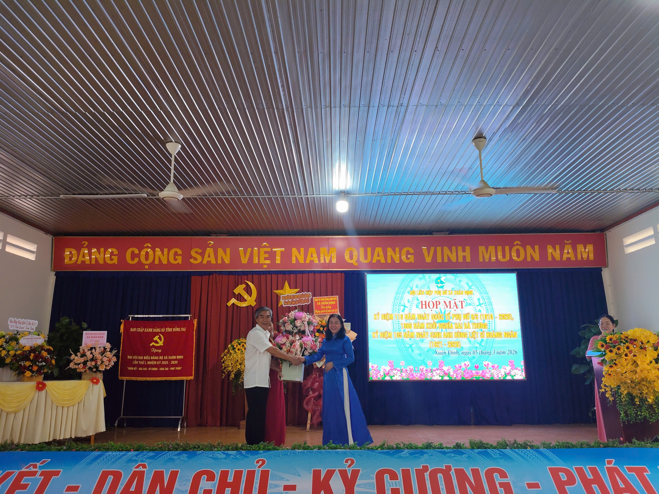 z7589886606905 a89fb205f68086f3bcd4a8a850a50003