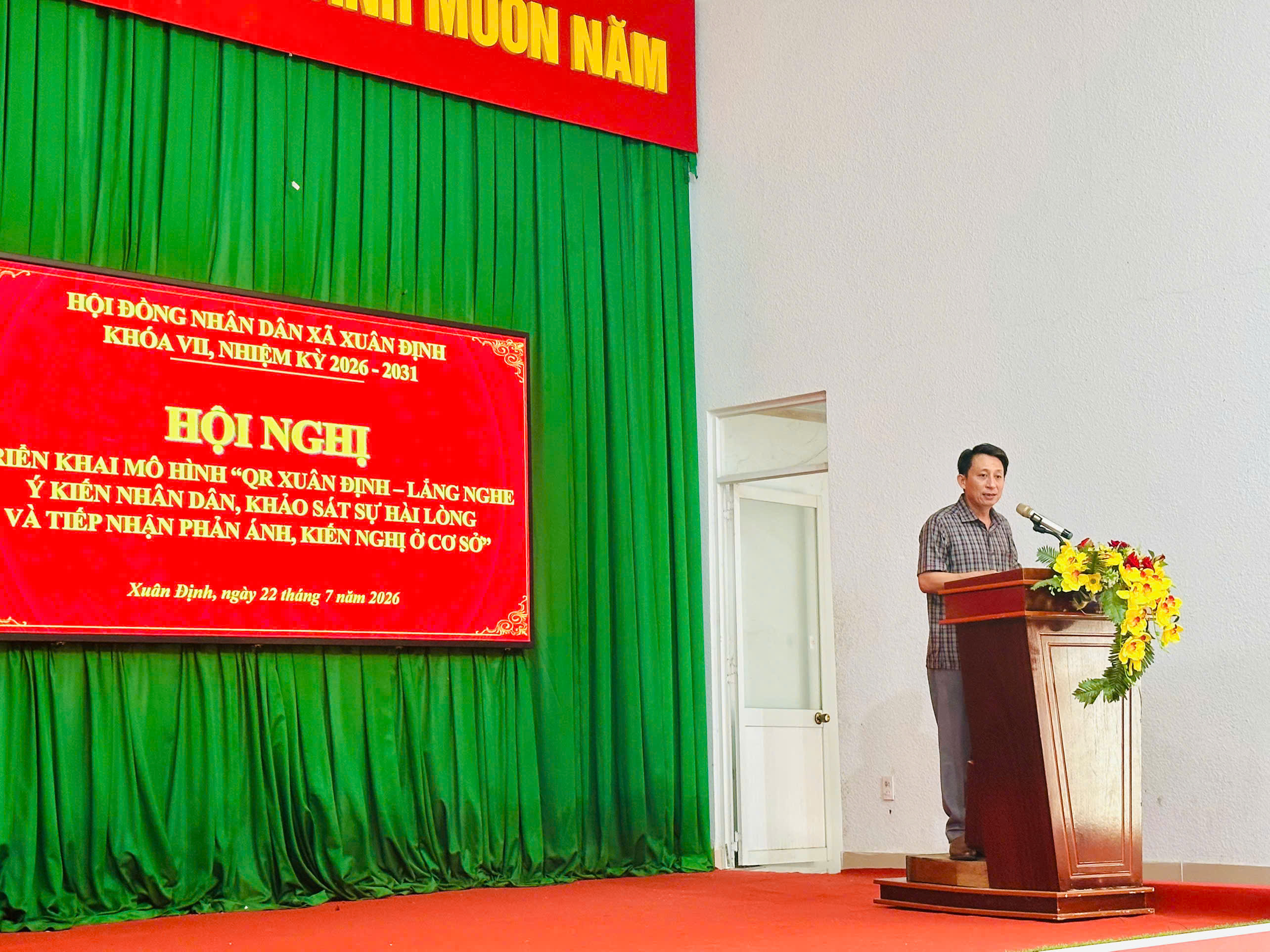 Phát biểu khai mạc hội nghị, đồng chí Tống Trần Hòa - Bí thư Đảng ủy, Chủ tịch HĐND